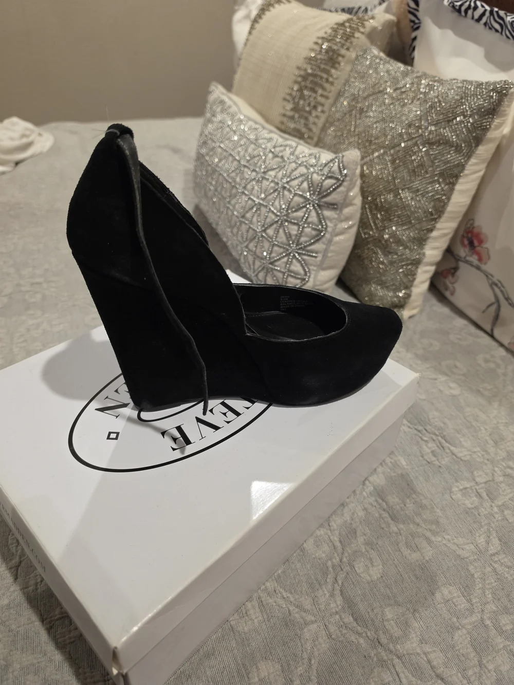 Steve Madden Black Suede Wedge Pumps